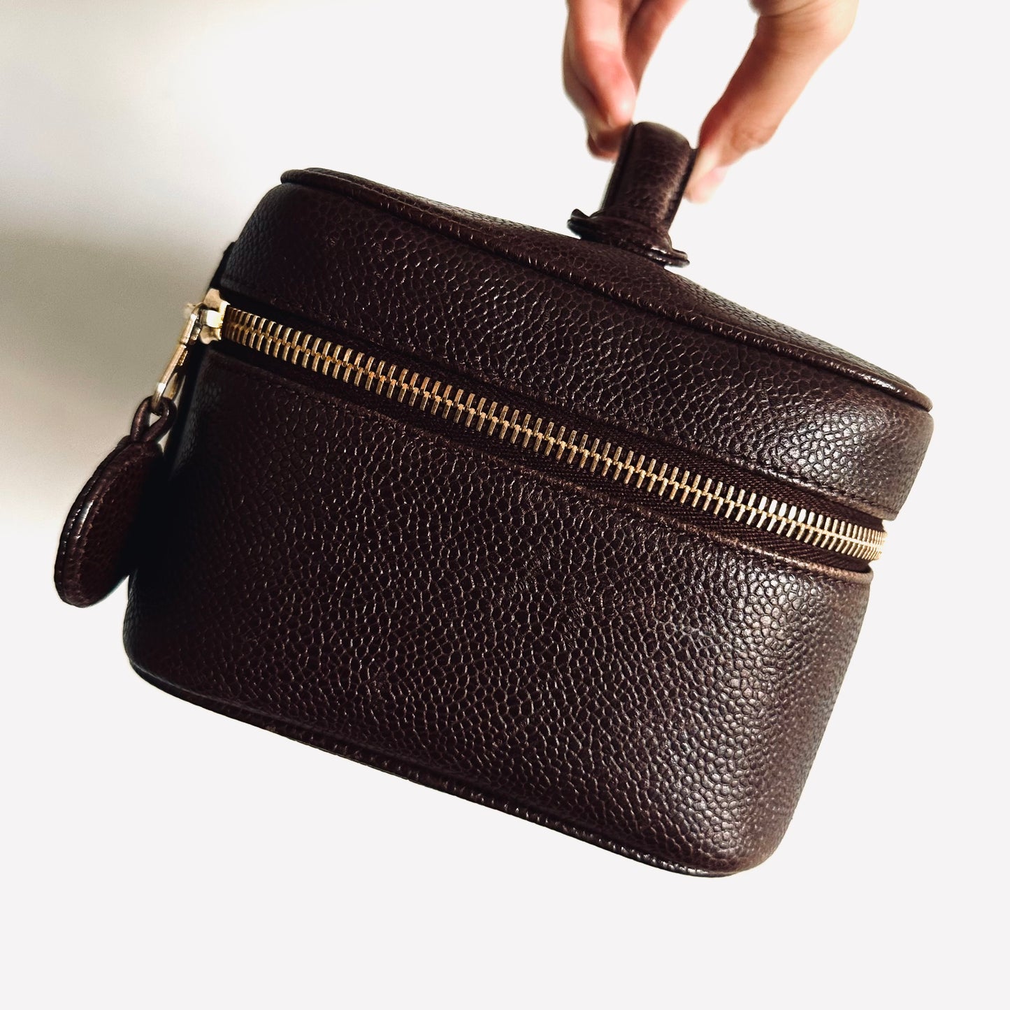 Chanel Dark Brown GHW Caviar Giant CC Logo Wide Horizontal Vanity Case Vintage Top Handle Bag 2s