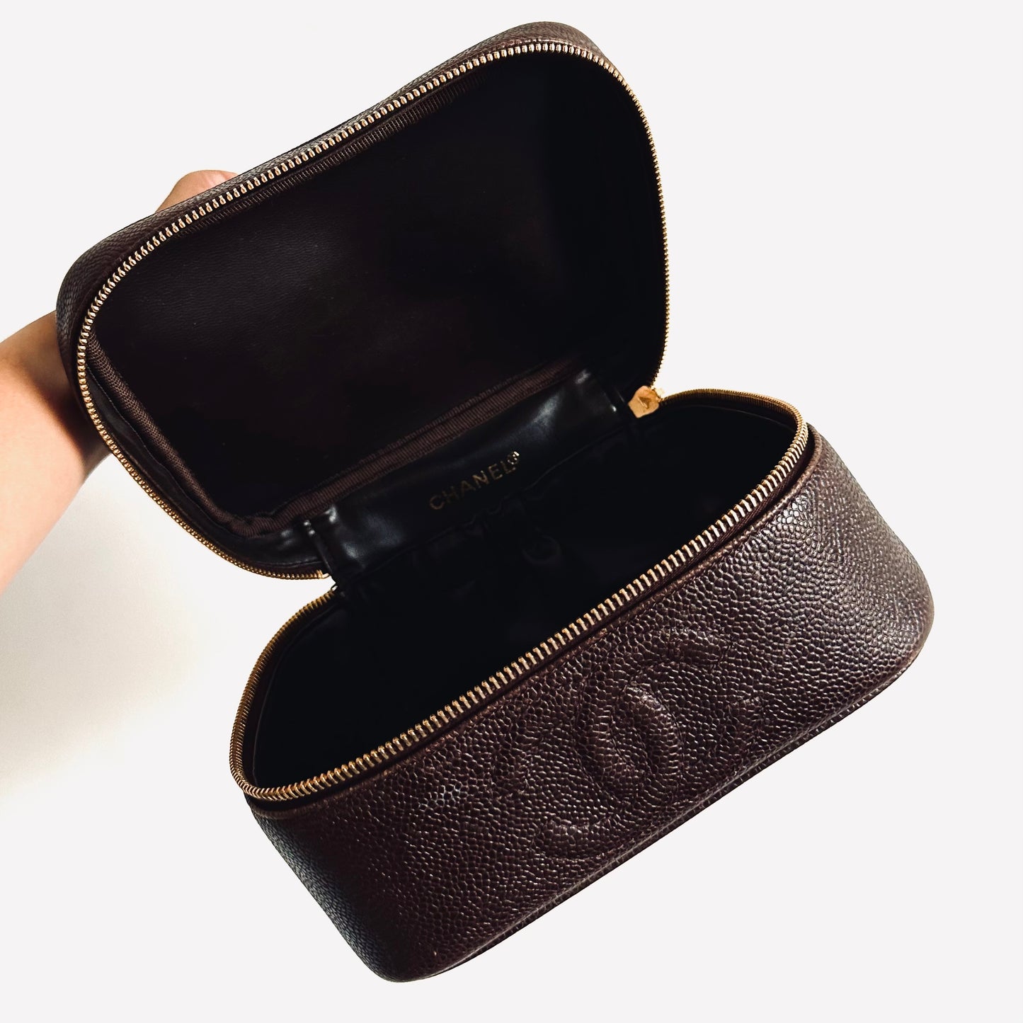 Chanel Dark Brown GHW Caviar Giant CC Logo Wide Horizontal Vanity Case Vintage Top Handle Bag 2s