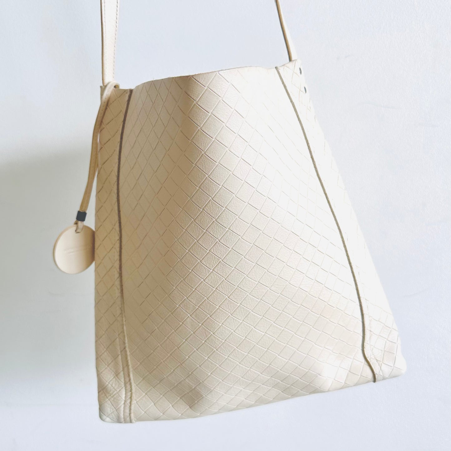 Bottega Veneta BV Intrecciato White Nappa Woven Leather Butterfly Shoulder Sling Bag