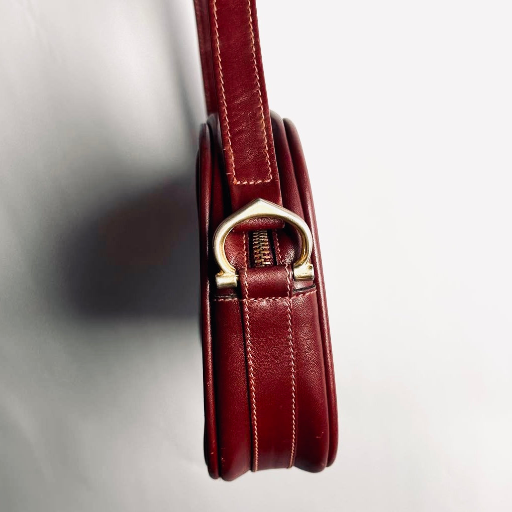 Cartier Must / Mast de Cartier Burgundy Red Maroon GHW Smooth Leather East West Zip Shoulder Sling Bag