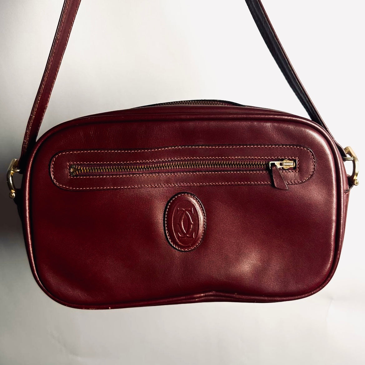 Cartier Must / Mast de Cartier Burgundy Red Maroon GHW Smooth Leather East West Zip Shoulder Sling Bag