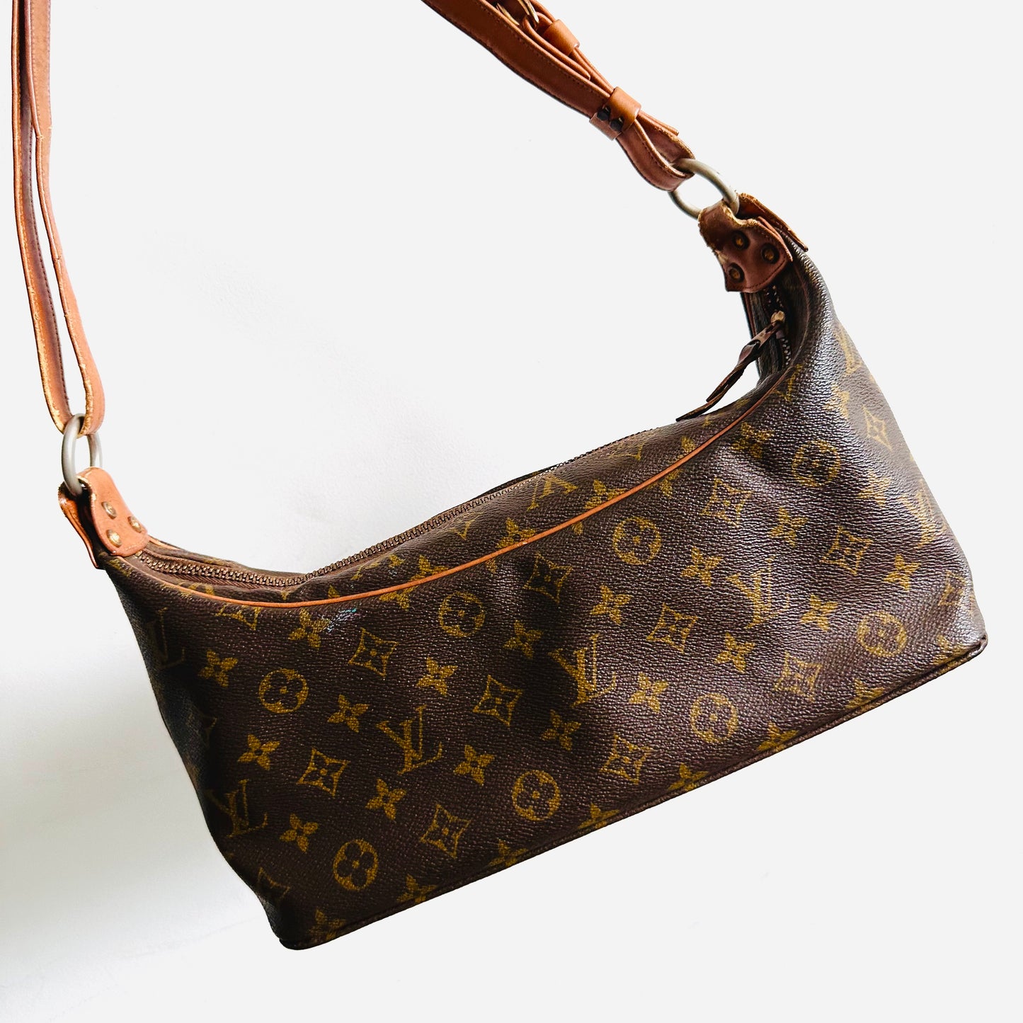 Louis Vuitton LV Boulogne Monogram Logo GHW Baguette Hobo Vintage Shoulder Sling Bag