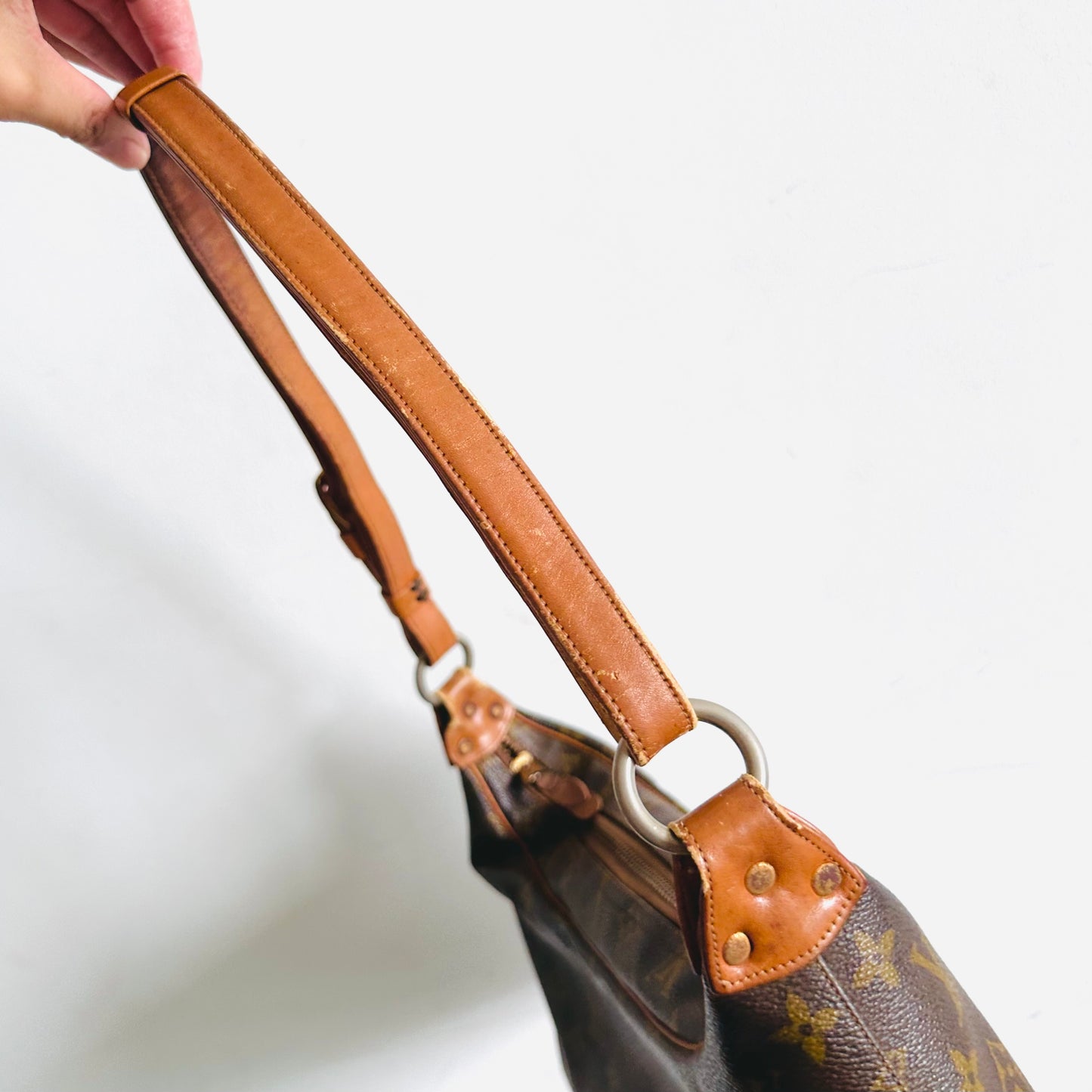 Louis Vuitton LV Boulogne Monogram Logo GHW Baguette Hobo Vintage Shoulder Sling Bag