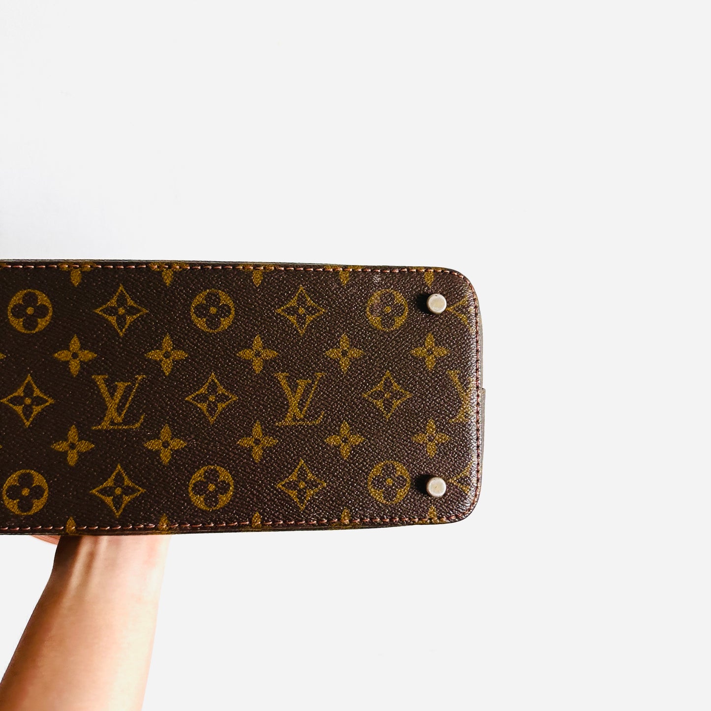 Louis Vuitton LV Boulogne Monogram Logo GHW Baguette Hobo Vintage Shoulder Sling Bag