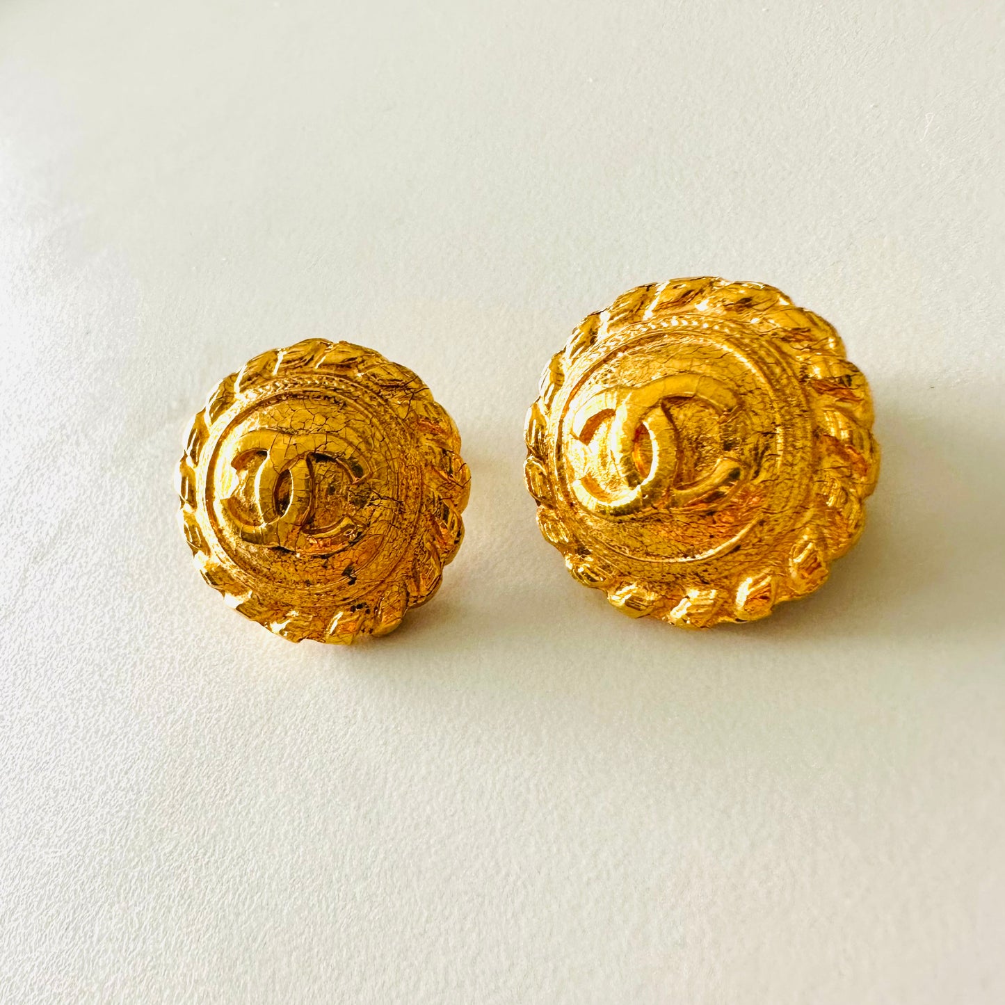Chanel Gold Giant CC Logo Spiral Signature Classic Large Round Vintage Clip On Earrings