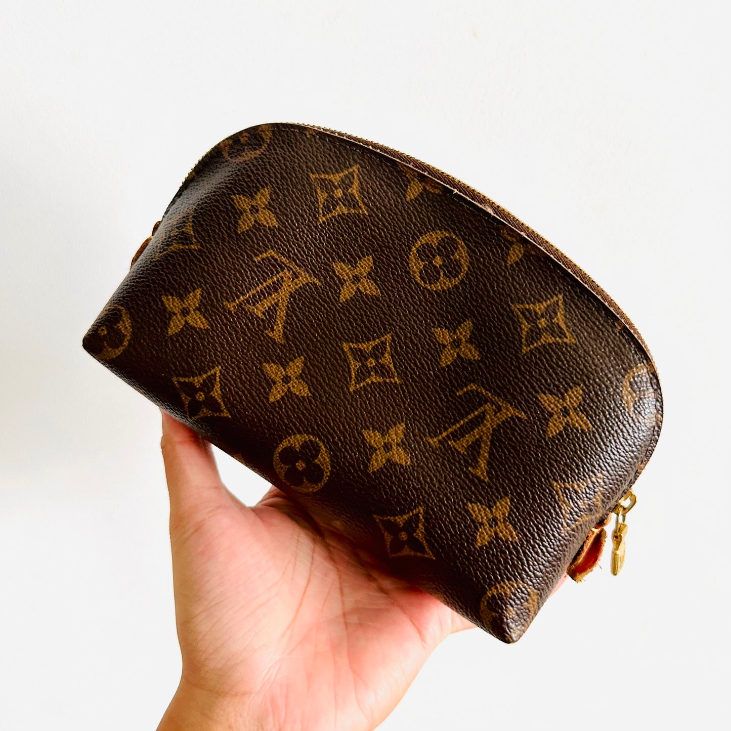 Louis Vuitton LV Monogram Logo GHW Cosmetic Clutch Case Toiletry Pouch