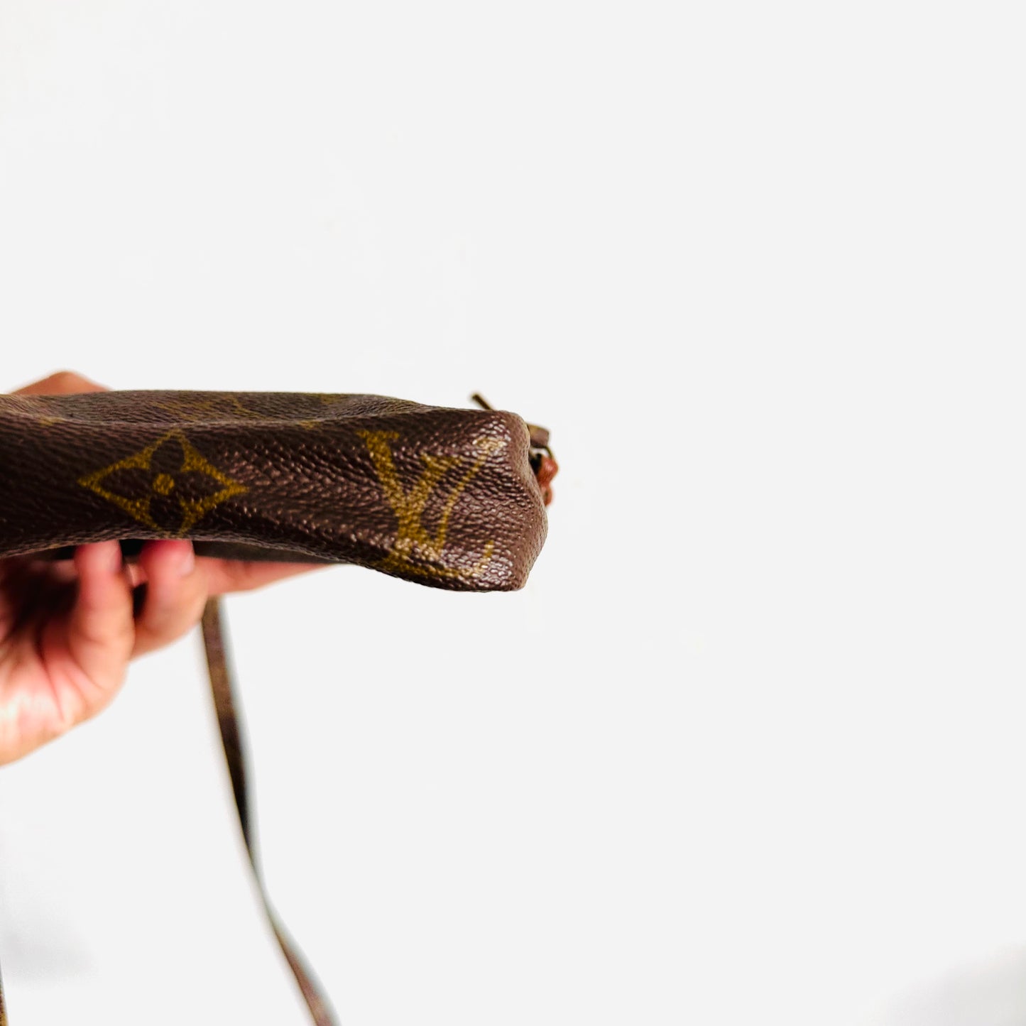 Louis Vuitton LV Mini Danube Monogram Logo GHW Vintage Camera Shoulder Sling Bag