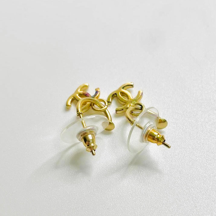Chanel Giant CC Signature Monogram Logo Classic Gold Stud Vintage Earrings