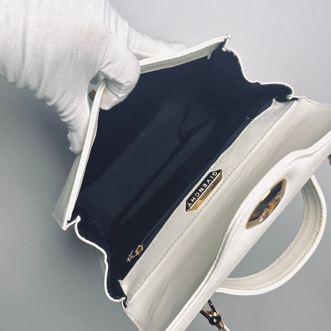 Givenchy White GHW Leather Classic Flap Logo 2-Way Shopper Shoulder Sling Top Handle Bag