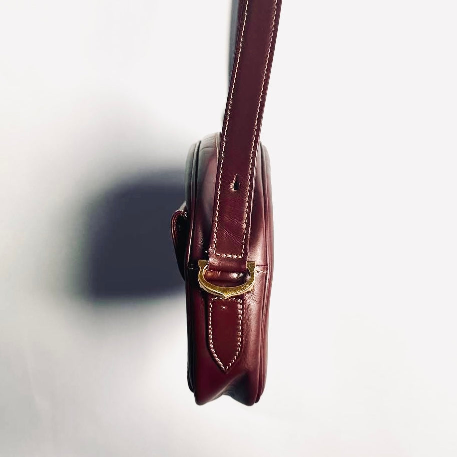 Cartier Must / Mast de Cartier Burgundy Red Maroon GHW Smooth Leather Flap Zip Shoulder Sling Bag