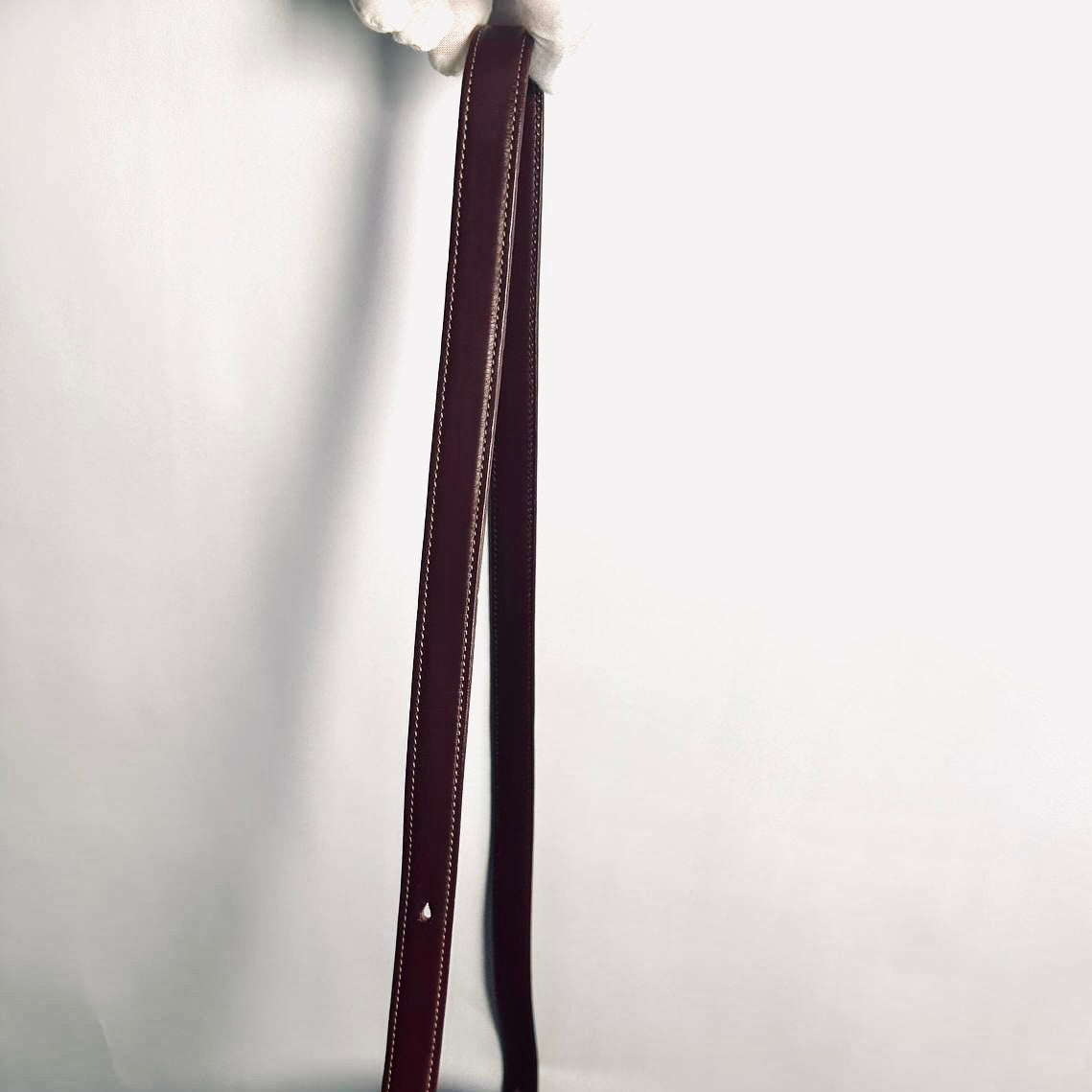 Cartier Must / Mast de Cartier Burgundy Red Maroon GHW Smooth Leather Flap Zip Shoulder Sling Bag