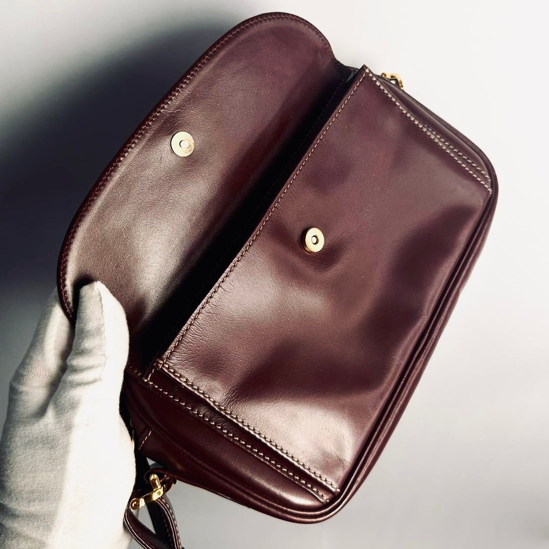Cartier Must / Mast de Cartier Burgundy Red Maroon GHW Smooth Leather Flap Zip Shoulder Sling Bag