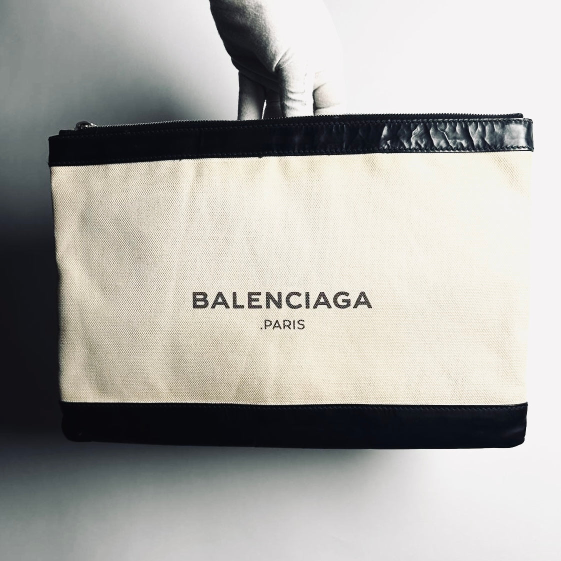 Balenciaga Black / White Everyday Classic Clip Large L Toile / Leather Zip Clutch Folio Pouch Case