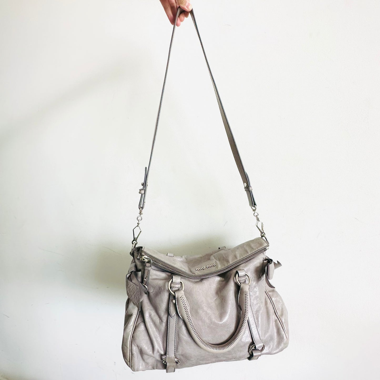 Miu Miu Grey Bow Vitello Lux Classic Logo 2-Way Shopper Shoulder Sling Tote Bag