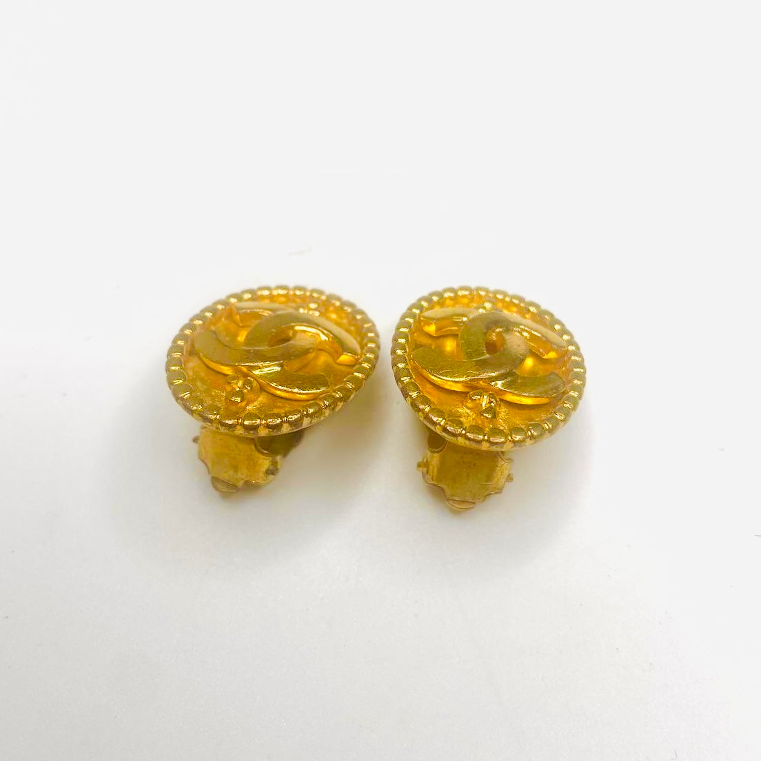 Chanel Giant Gold CC Monogram Logo Oval Clip On Vintage Earrings