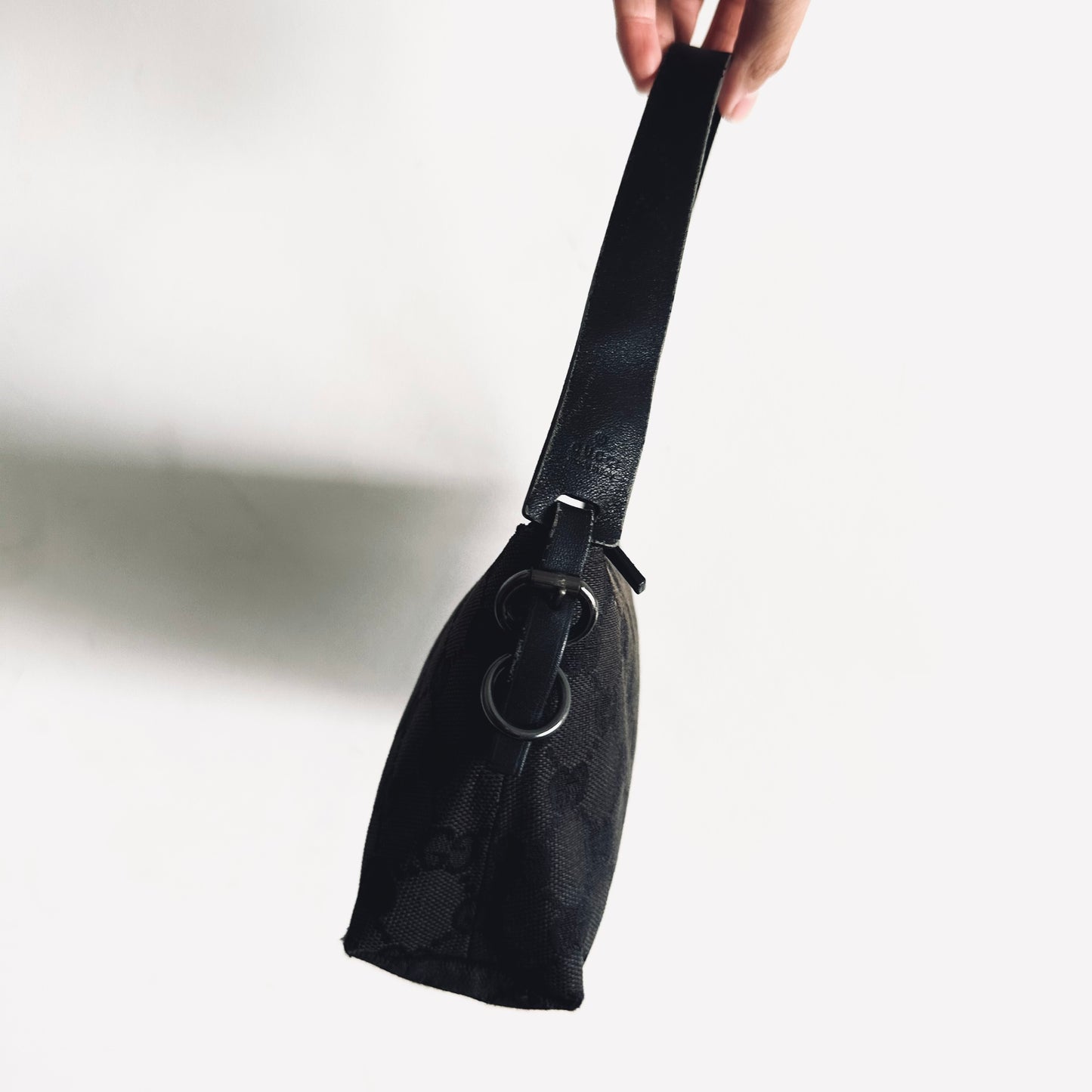Gucci Black GG Monogram Logo Hobo Baguette Pochette Accessories Shoulder Bag