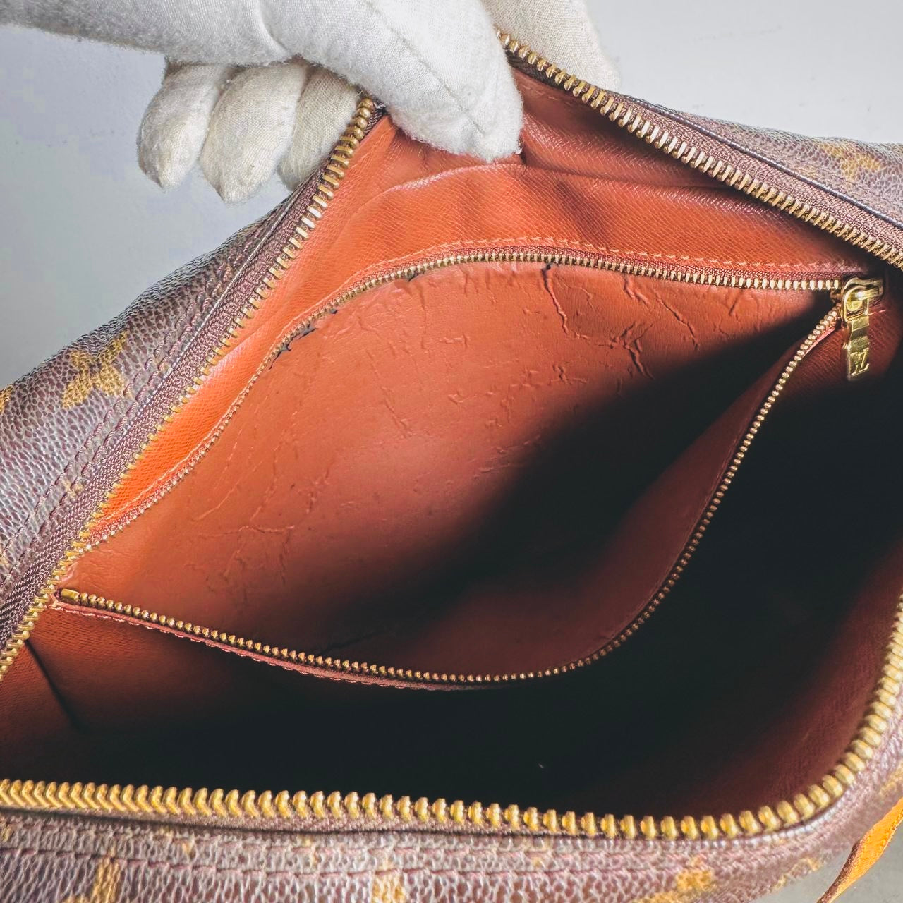 Louis Vuitton LV Trocadero Monogram Logo GHW Camera Shoulder Sling Bag