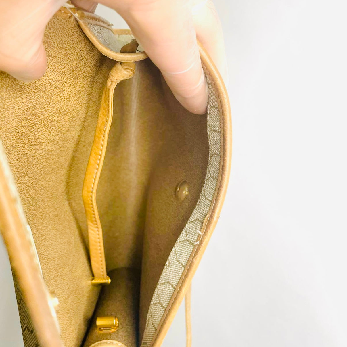 Christian Dior CD Beige Honeycomb GHW Oblique Monogram Logo Vintage Flap Shoulder Sling Bag