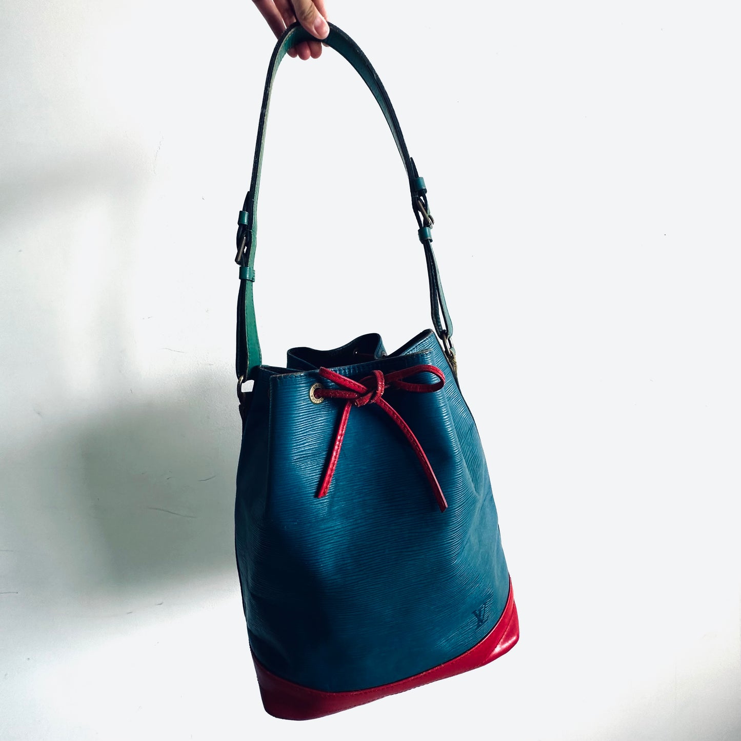 Louis Vuitton LV Red / Blue / Green GHW Epi Leather Petit Noe Bucket Monogram Logo Shoulder Sling Bag