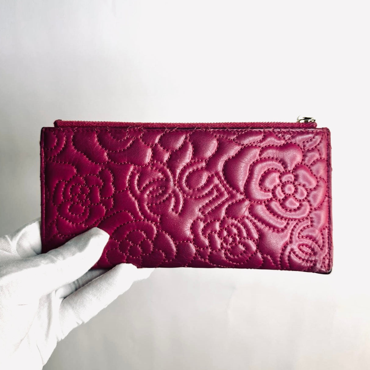 Chanel Camellia Fuchsia GHW CC Monogram Logo Embossed Lambskin Zip Long Flat Wallet Cardholder Card Case Pouch 26s