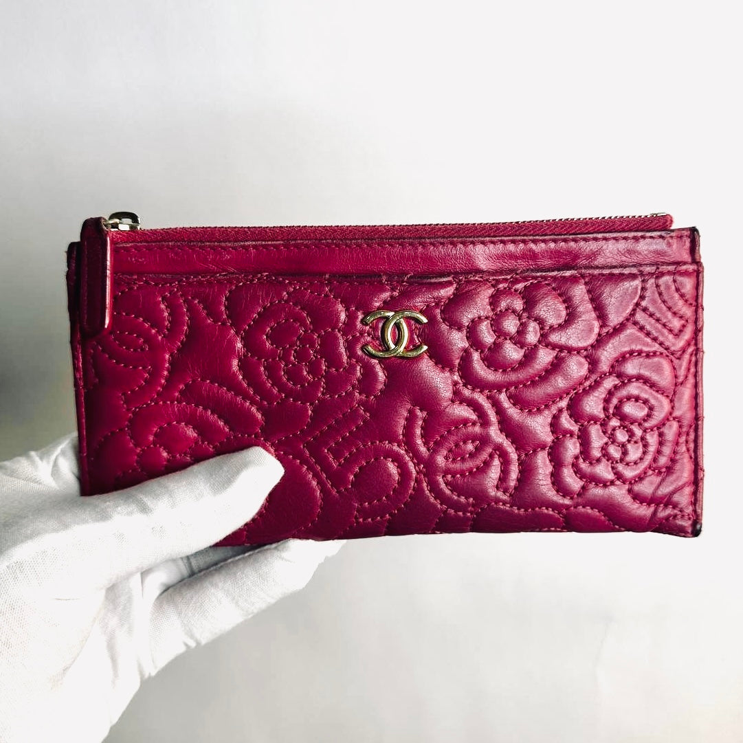 Chanel Camellia Fuchsia GHW CC Monogram Logo Embossed Lambskin Zip Long Flat Wallet Cardholder Card Case Pouch 26s