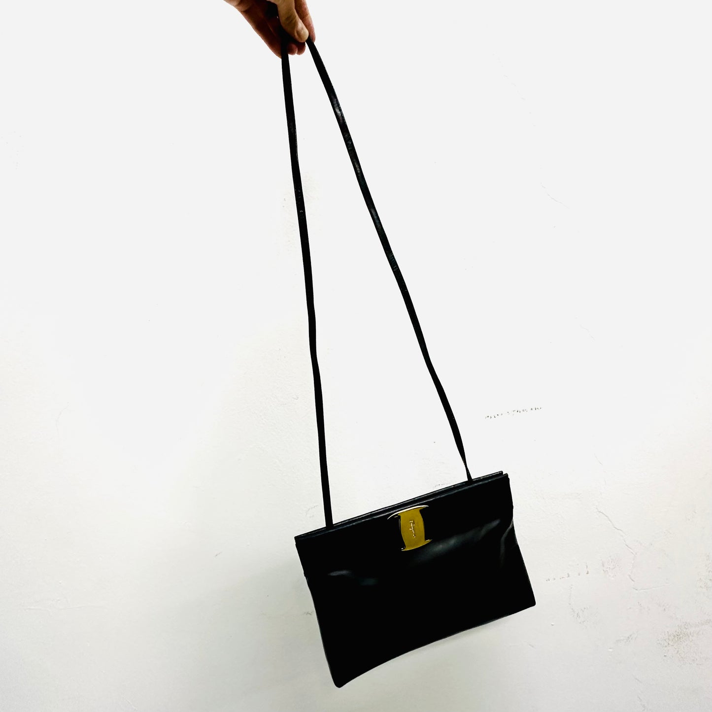 Salvatore Ferragamo Vara Black GHW Smooth Leather Bow Monogram Logo Shoulder Sling Bag