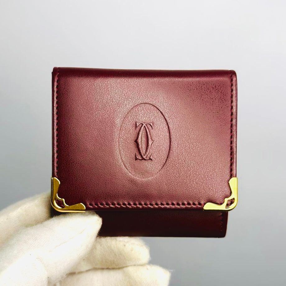 Cartier Must / Mast de Cartier Maroon Burgundy GHW Smooth Leather Flap Coin Purse Compact Wallet
