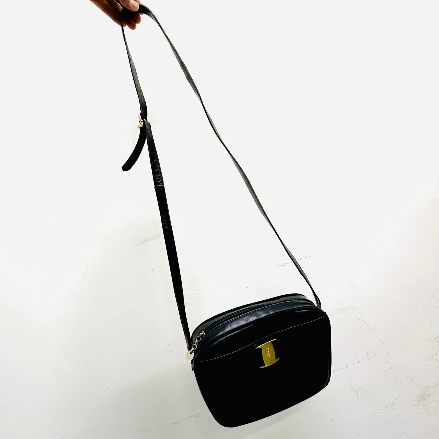 Salvatore Ferragamo Vara Bow Black GHW Monogram Logo Smooth Leather Camera Shoulder Sling Bag