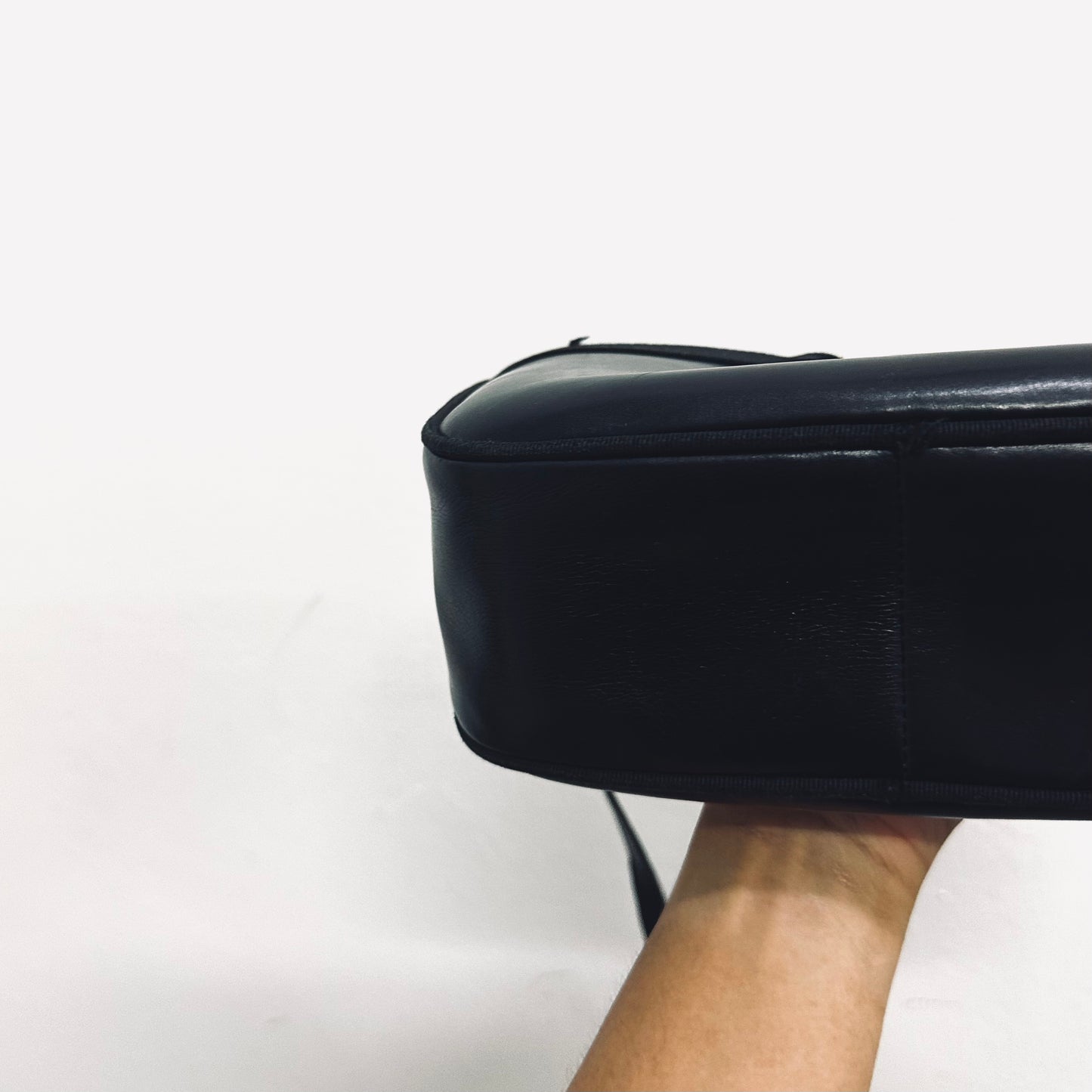 Salvatore Ferragamo Vara Bow Black GHW Monogram Logo Smooth Leather Camera Shoulder Sling Bag