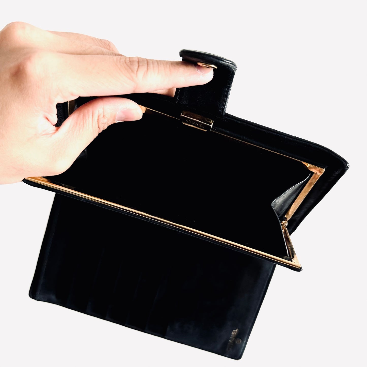 Chanel Black GHW Caviar Giant CC Logo Vintage Flap Bifold Long Wallet 6s