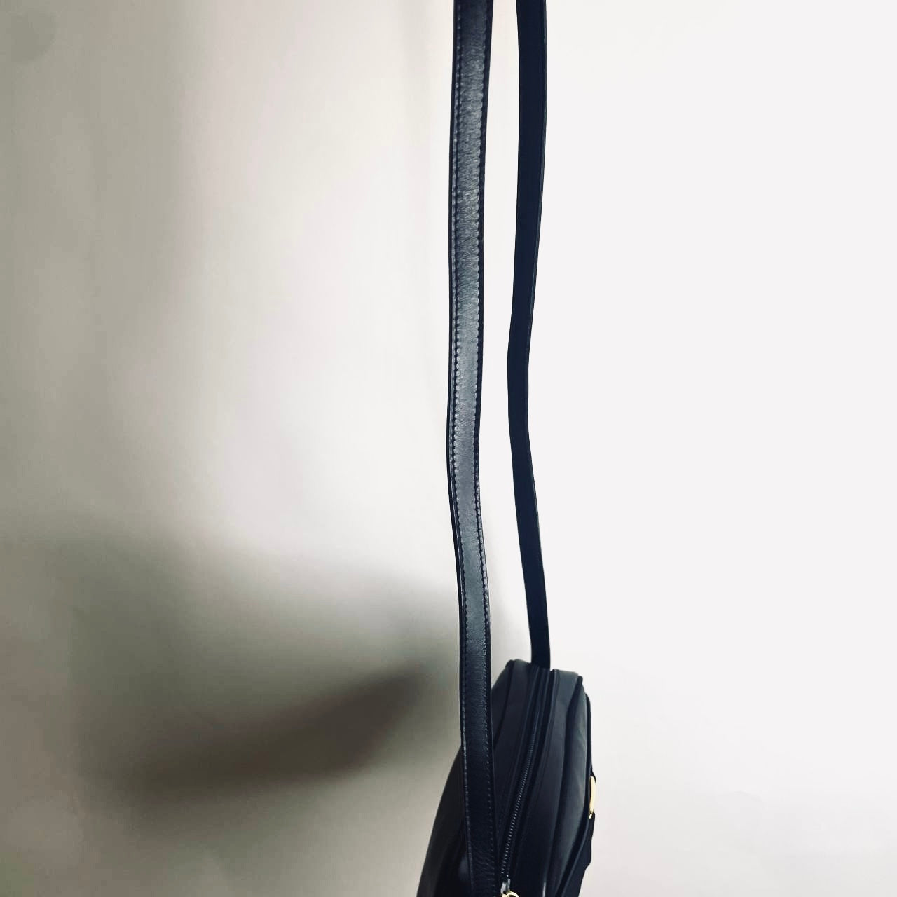 Salvatore Ferragamo Black GHW Vara Bow Camera Smooth Leather Shoulder Sling Bag