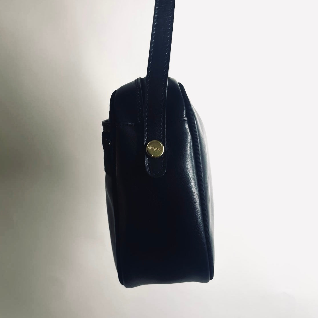 Salvatore Ferragamo Black GHW Vara Bow Camera Smooth Leather Shoulder Sling Bag