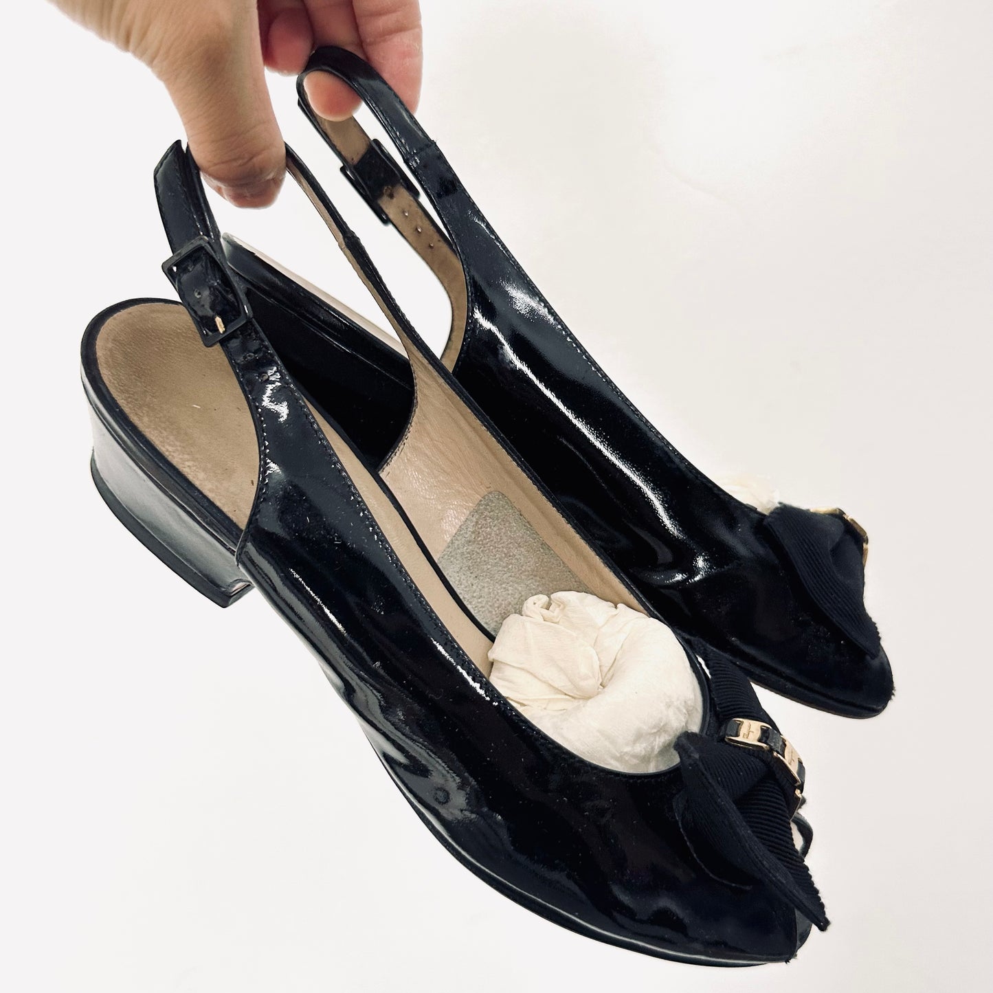Salvatore Ferragamo Vara Mais Black GHW Giant Monogram Logo Bow Ballet Ballerina Slingbacks Classic Heels Pumps Shoes