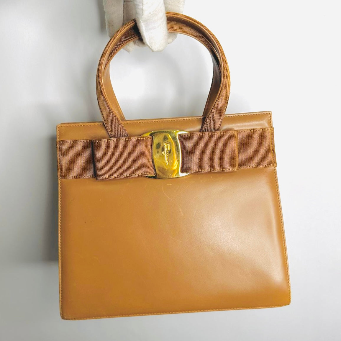Salvatore Ferragamo Vara Bow Kelly Caramel Brown GHW Monogram Logo Smooth Leather 2-Way Top Handle Shoulder Sling Bag