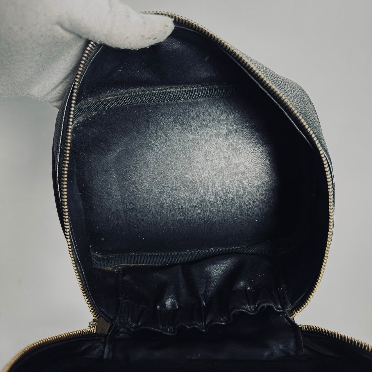 Chanel Black GHW Giant CC Logo Caviar Wide Horizontal Vanity Case Vintage Top Handle Bag