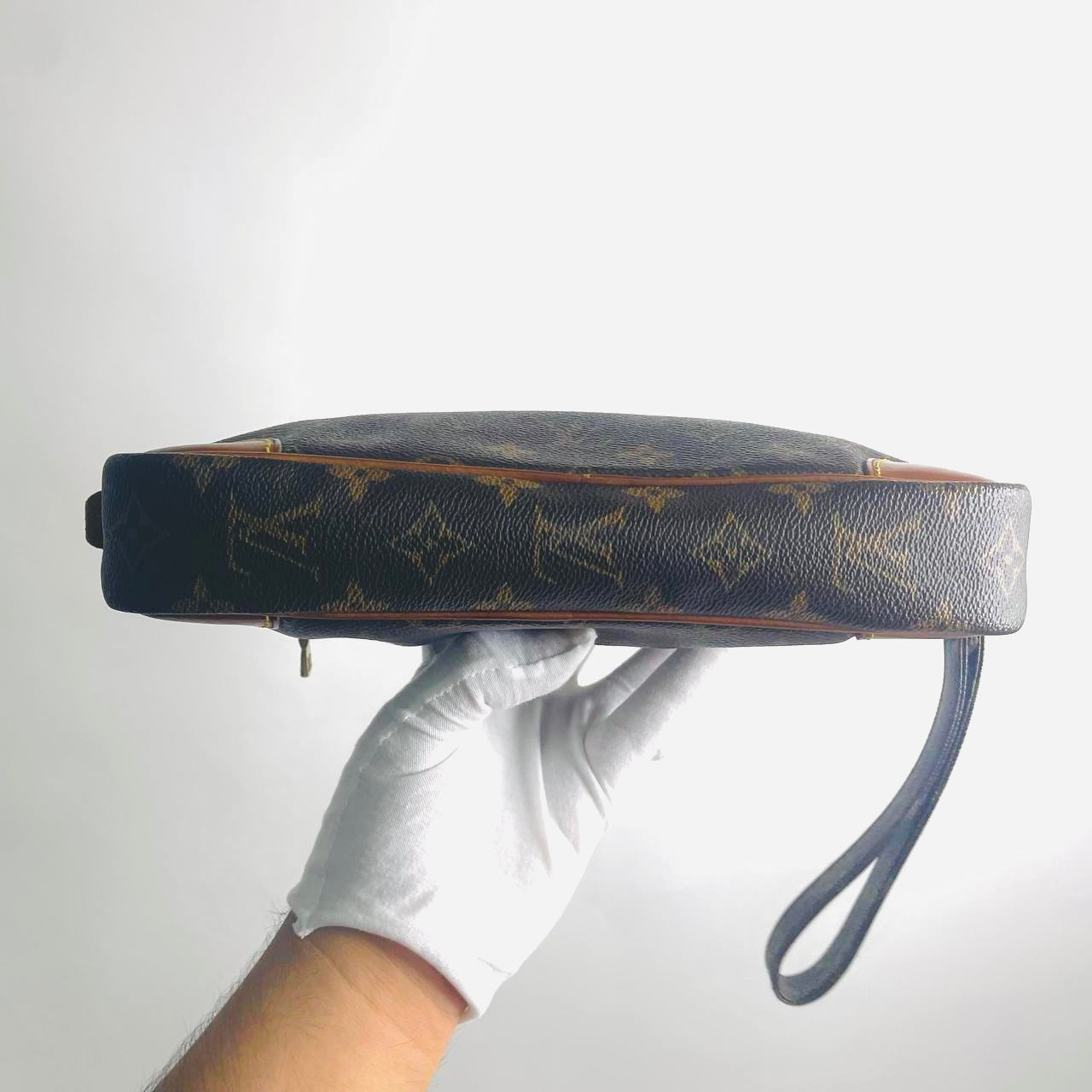 Louis Vuitton LV Dragonne Marly Monogram Logo GHW Vintage Wrislet Clutch Pouch Case