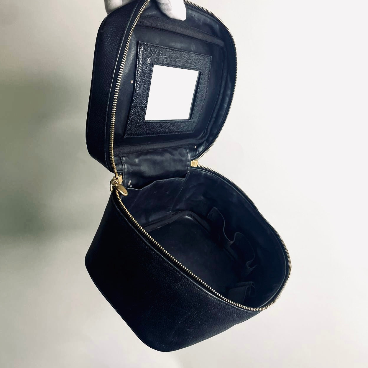 Chanel Black GHW Caviar Giant CC Logo Wide Horizontal Vanity Case Vintage Top Handle Bag 4s