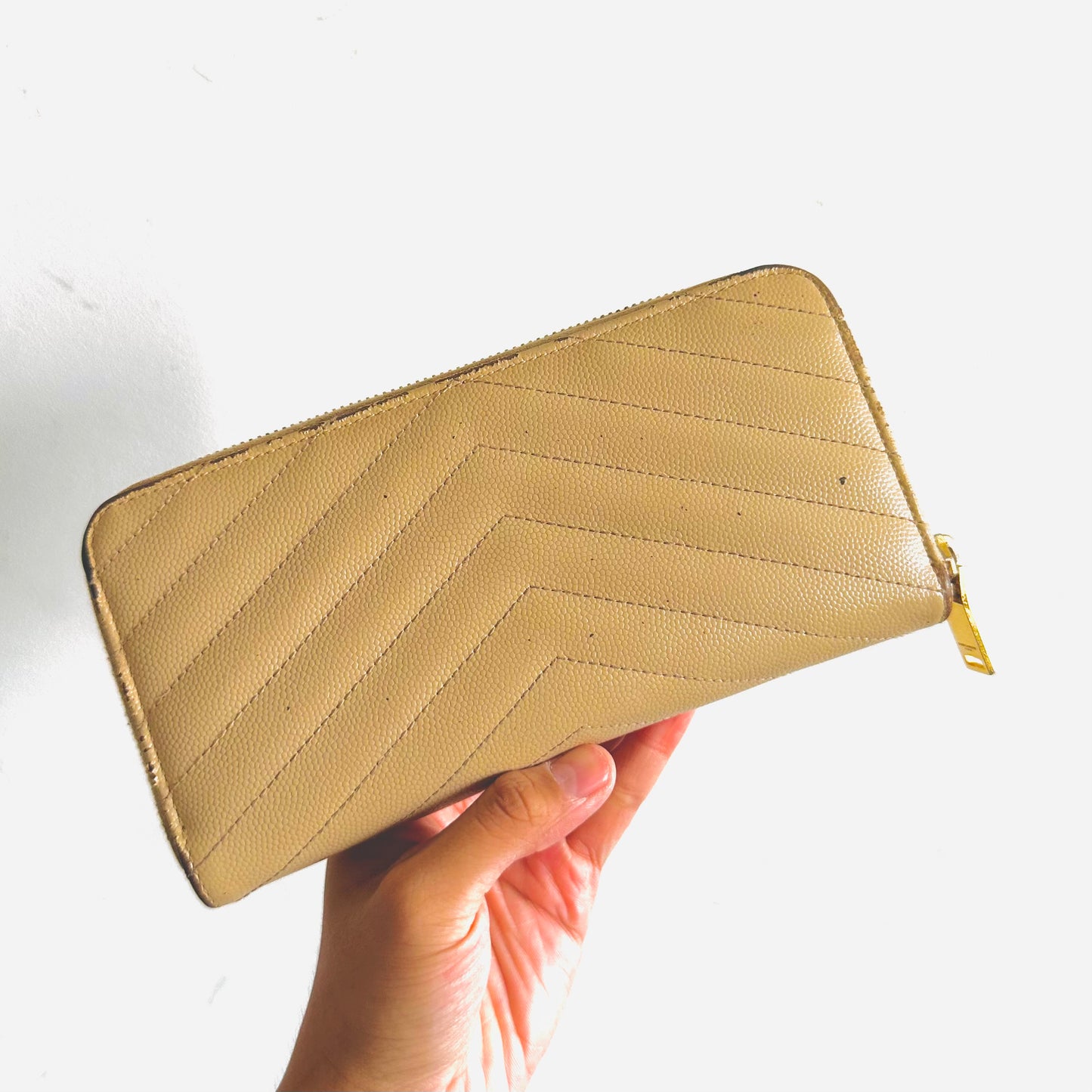 YSL Yves Saint Laurent Beige GHW Cassandre Grain De Poudre Leather Zippy Zip Around Long Wallet