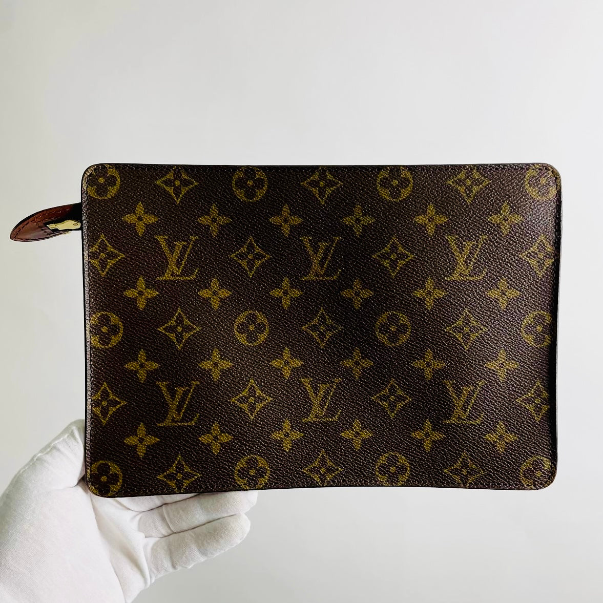 Louis Vuitton LV Monogram Logo GHW Toiletry Pouch Case Clutch