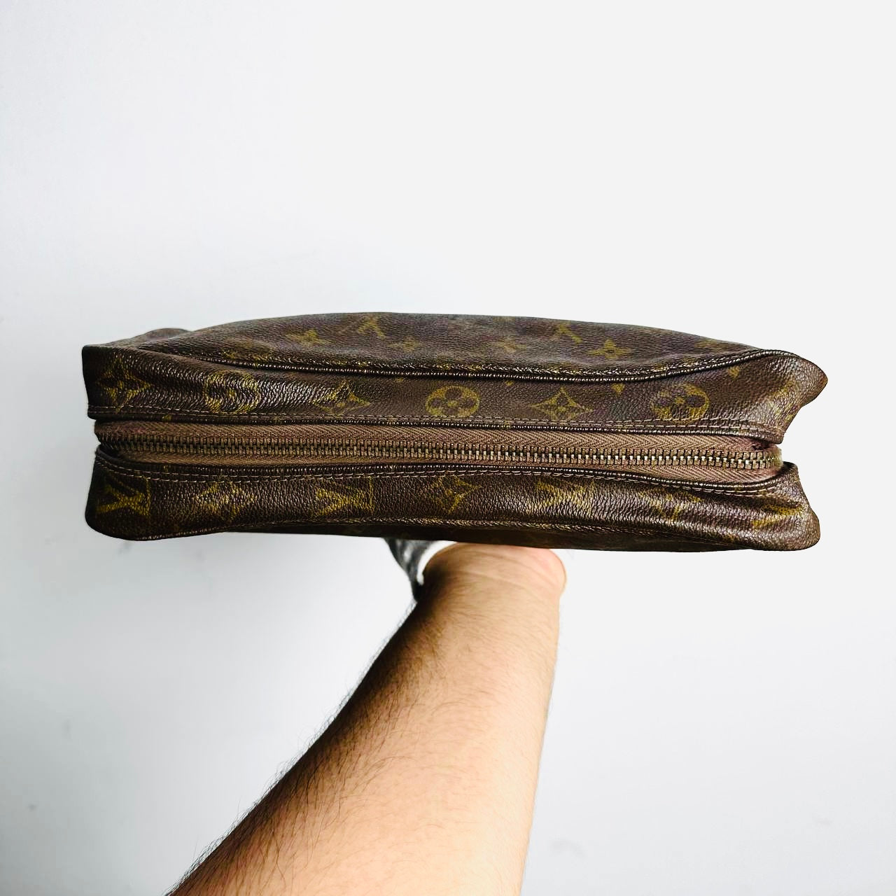 Louis Vuitton LV Monogram Logo GHW Trousse 28 Pouch Case Clutch