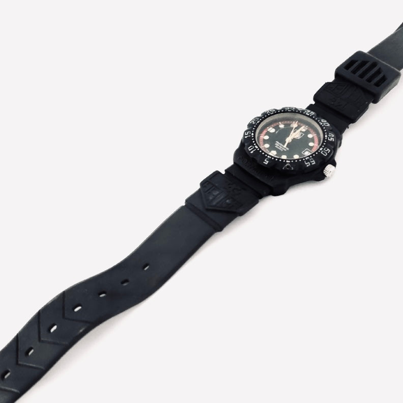 Tag Heuer F1 Formula 1 Black / Red Stainless Steel Rubber Strap Quartz 34MM Watch