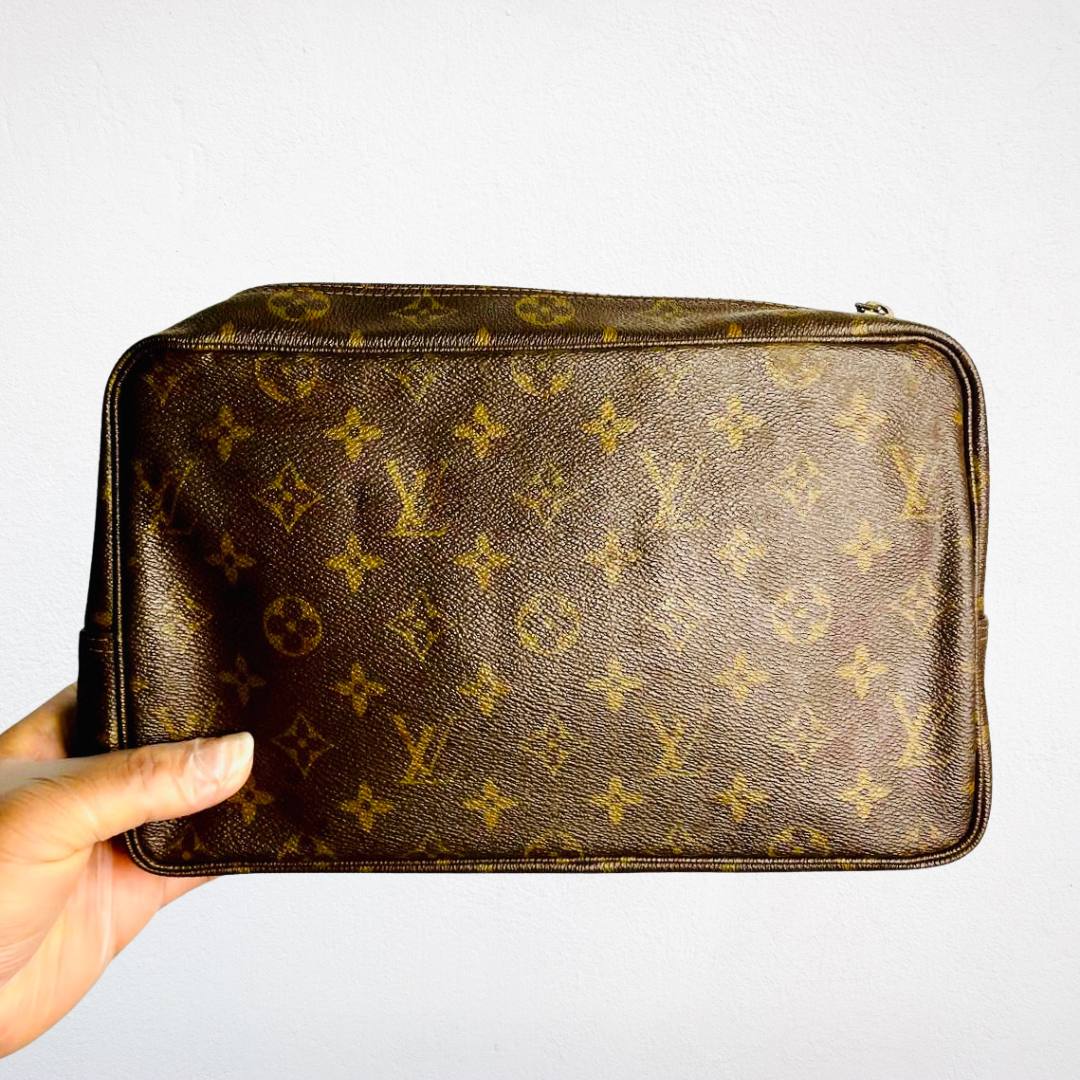 Louis Vuitton LV Monogram Logo GHW Trousse 28 Pouch Case Clutch