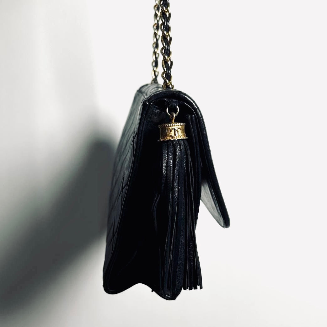 Chanel Black GHW CC Monogram Logo Tassel Fringe Quilted Lambskin Flap Vintage Shoulder Sling Bag 1s