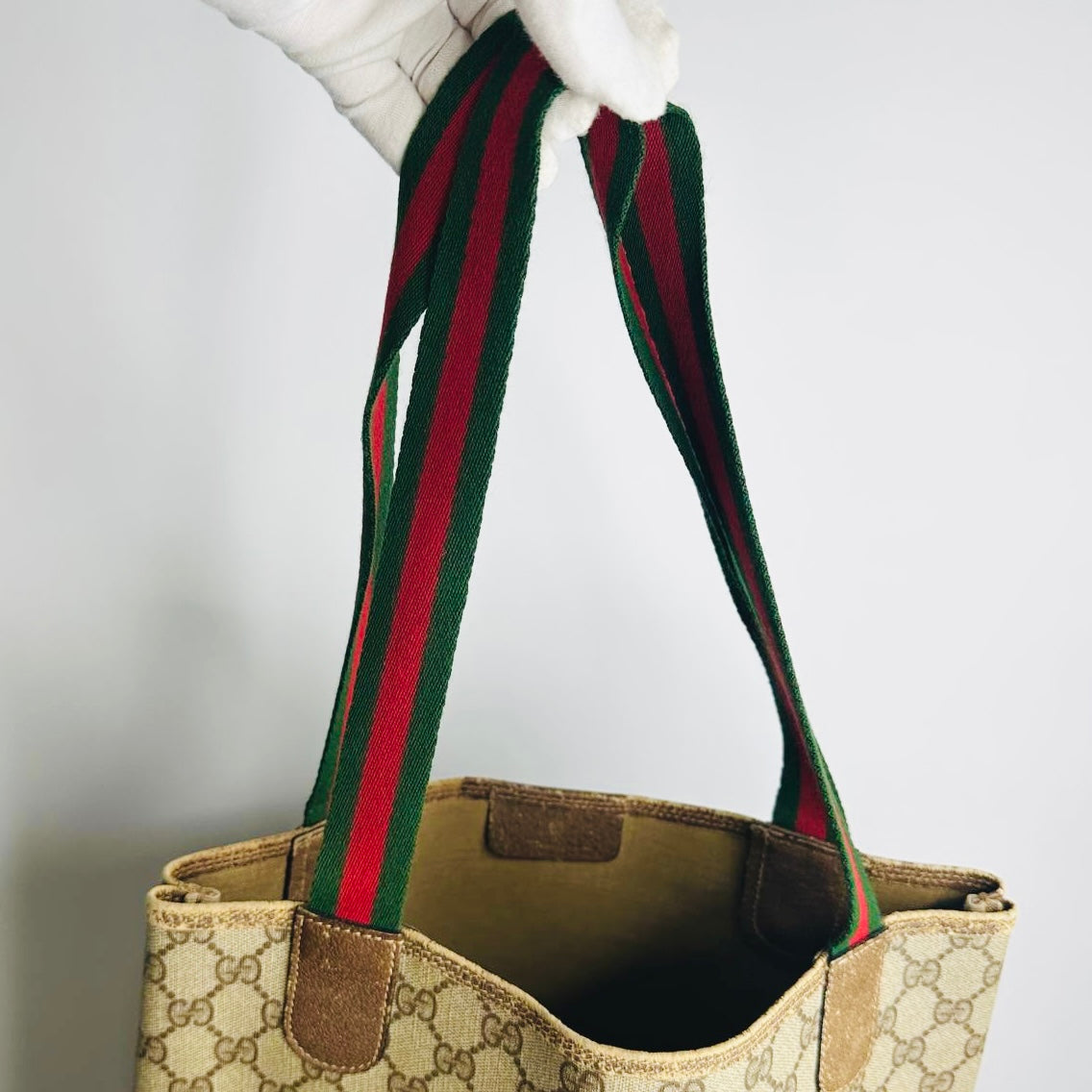 Gucci Beige Supreme Web Striped Straps GG Monogram Logo Shopper Shoulder Tote Bag