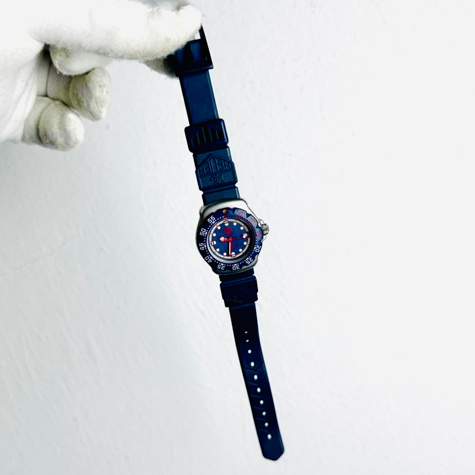 Tag Heuer F1 Formula 1 Navy Blue Stainless Steel Rubber Strap Quartz 28MM Watch