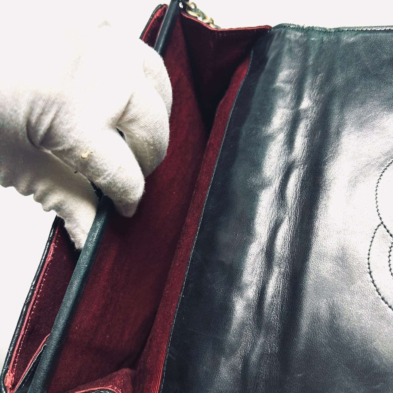 Chanel Black GHW CC Monogram Logo Turnlock Single Flap Quilted Lambskin Vintage Shoulder Sling Bag Pre Series