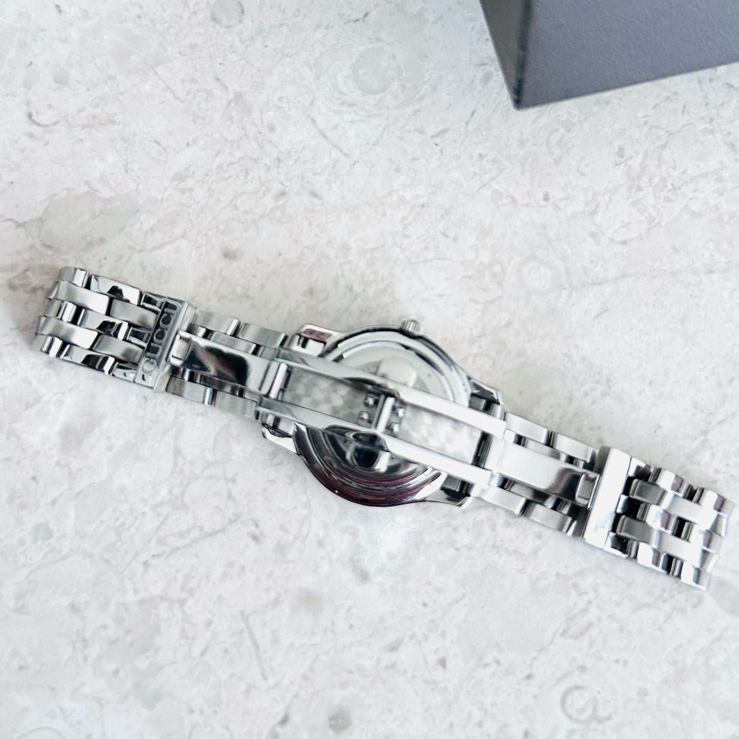 Gucci White Dial Stainless Steel 24MM Quartz Watch