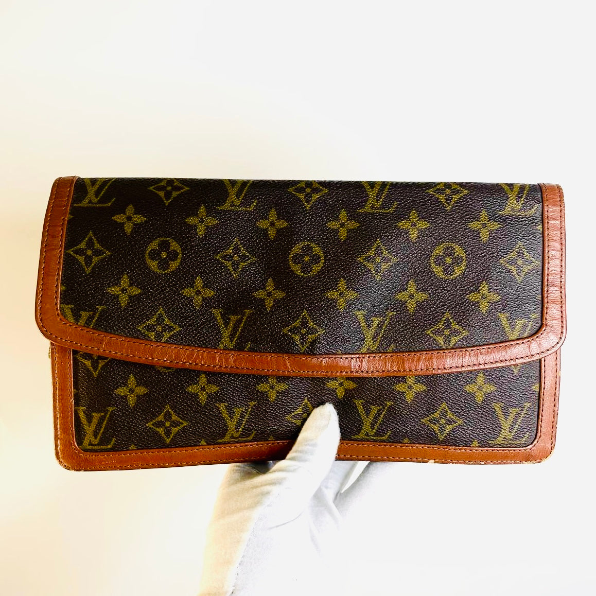 Louis Vuitton LV Pochette Dame Monogram Logo GHW Flap Clutch Pouch Case