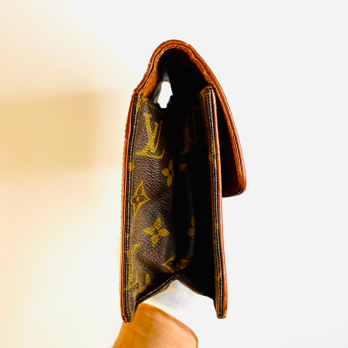 Louis Vuitton LV Pochette Dame Monogram Logo GHW Flap Clutch Pouch Case