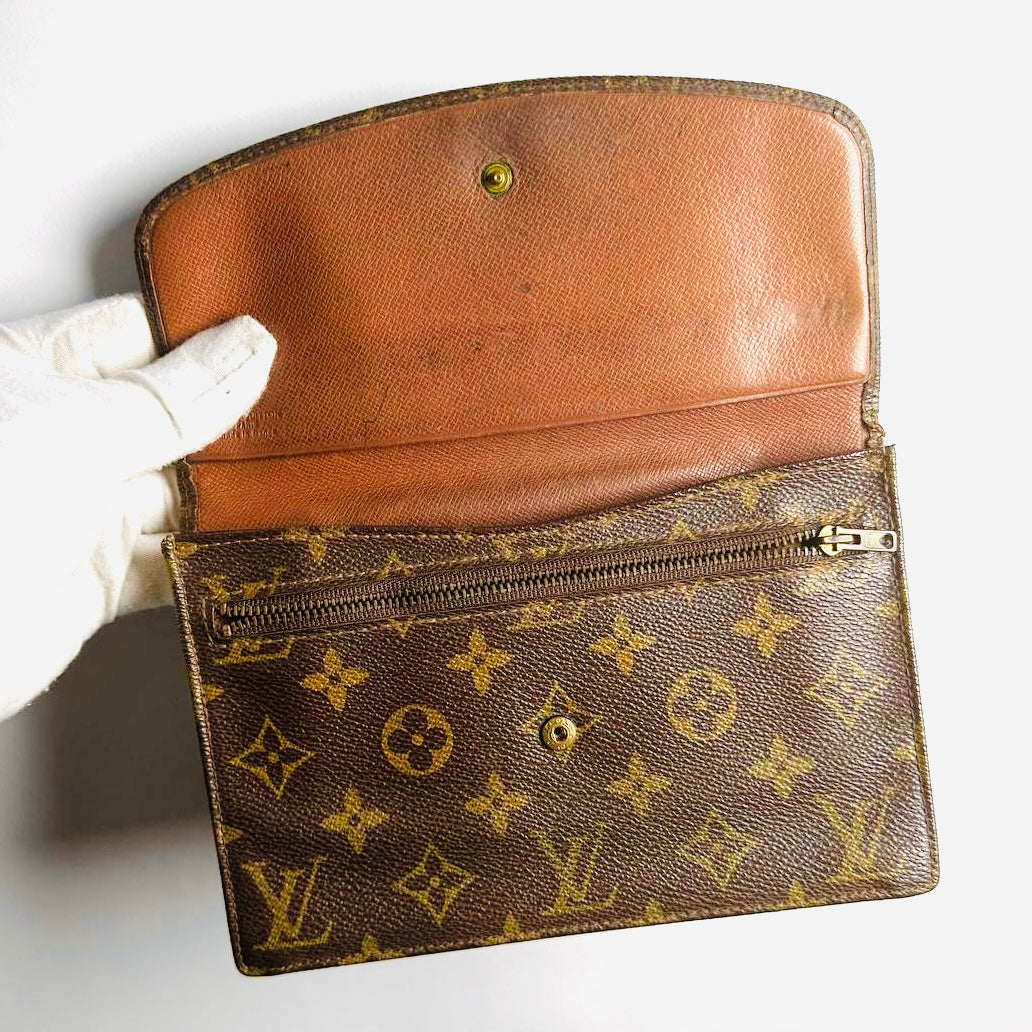 Louis Vuitton LV Monogram Logo GHW Vintage Toiletry Pouch Flap Clutch Case